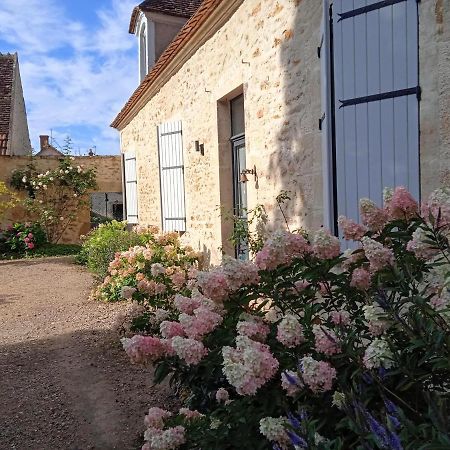 Bed and Breakfast L'Amalgam' Ainay-le-Vieil Экстерьер фото